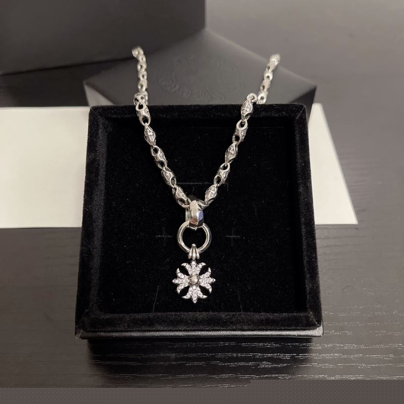 Ch**me He**ts necklaces